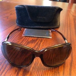 Authentic Tom Ford “Jennifer” POLARIZED sunglasses.